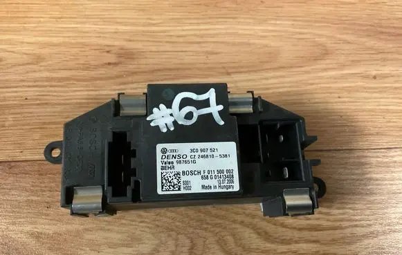 Volkswagen PASSAT B6 Heater blower motor/fan resistor 3C0907521 F011500002 2468105381