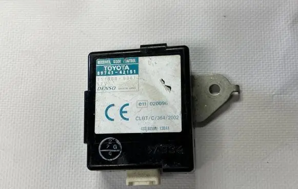 Toyota RAV 4 (XA20) Door central lock control unit/module 8974142151
