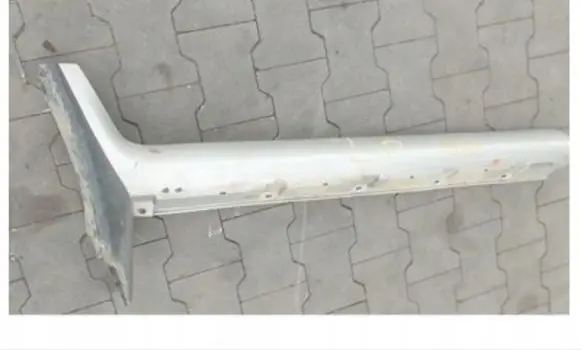 Isuzu Trooper Sill