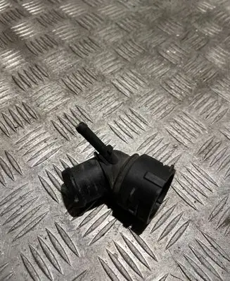 Volkswagen Golf V Engine coolant pipe/hose 6Q0122291E
