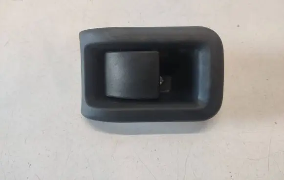 Volvo V70 Engine bonnet (hood) release handle 30779851