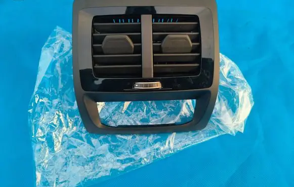 BMW X3 G01 Rear air vent grill 7910858