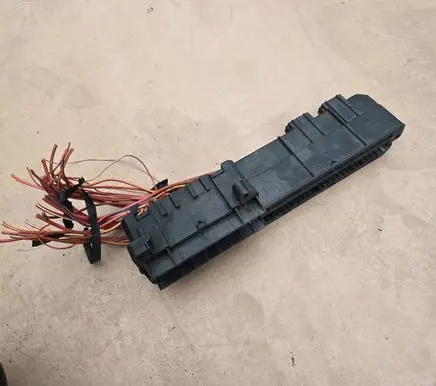 BMW 5 E60 E61 Fuse module 106887