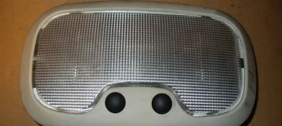 Chrysler PT Cruiser Headlining lighting console trim 