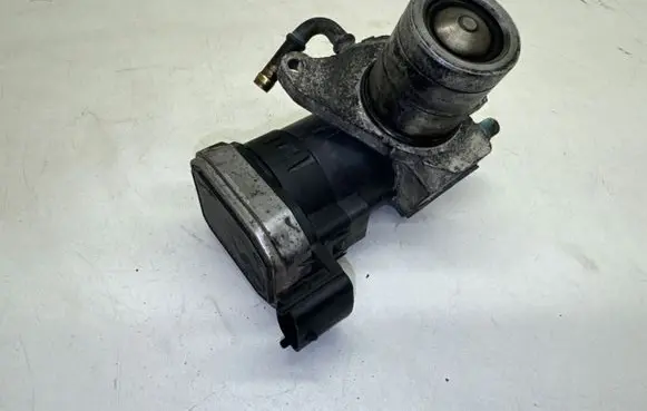Opel Zafira A EGR valve 00005321C5