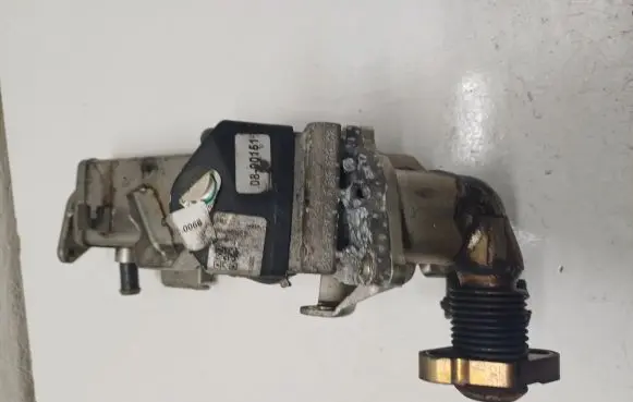 BMW 3 E92 E93 EGR valve cooler 781075107