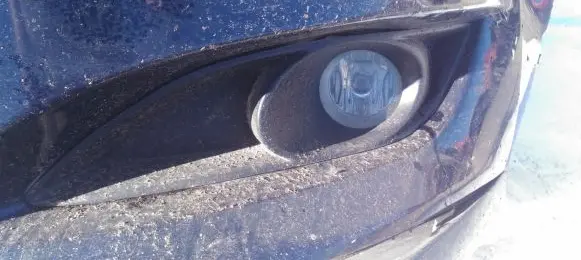Toyota Auris 150 Front fog light melyna