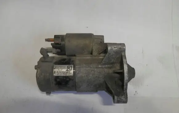 Peugeot 206 Starter motor M000T820812062016V