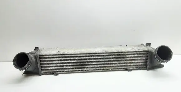BMW 3 E90 E91 Intercooler radiator 3213329 3093796