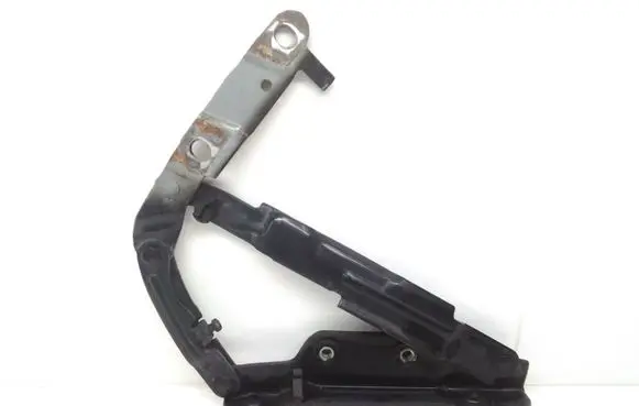 Volkswagen New Beetle Tailgate/trunk/boot hinge 1C0827302A