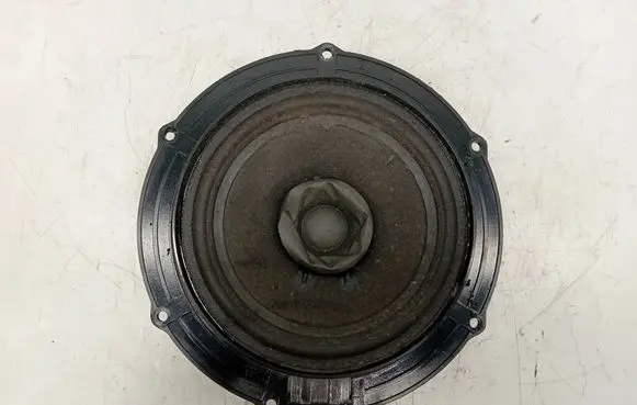 Volkswagen Caddy Front door speaker 2K0035710