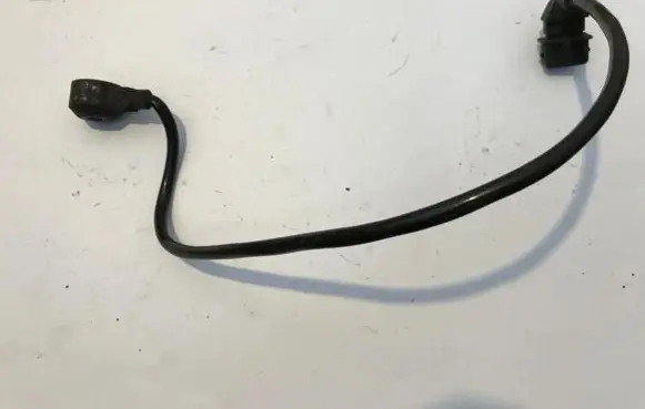 Opel Vectra B Detonation knock sensor 90528671 5wk96081