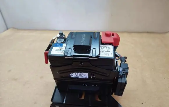 Mercedes-Benz S W221 Car battery A2215453447