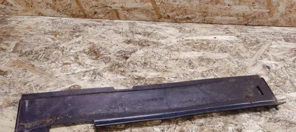 Front sill trim cover