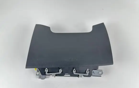 Toyota RAV 4 (XA30) Knee airbag
