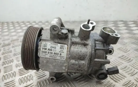 Volkswagen Golf VII Air conditioning (A/C) compressor (pump) 5Q0816803B