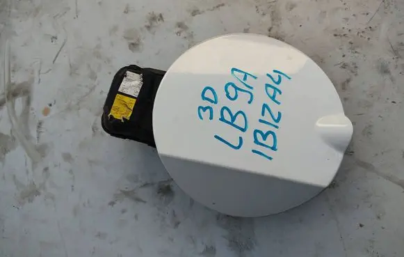 Seat Ibiza IV (6J,6P) Fuel tank cap 