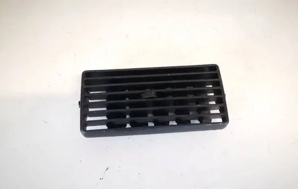 Volkswagen Golf IV Dash center air vent grill 1j0819763b