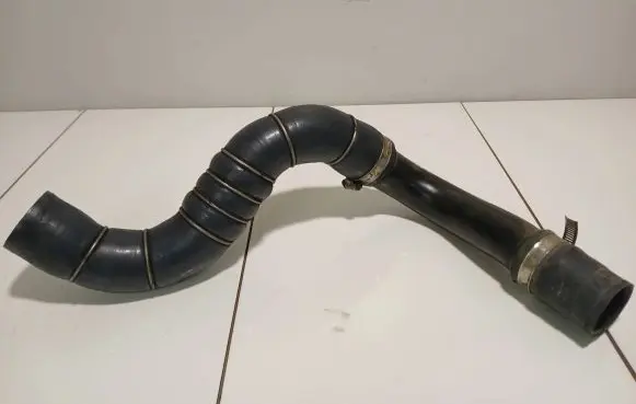 Nissan Qashqai Intercooler hose/pipe