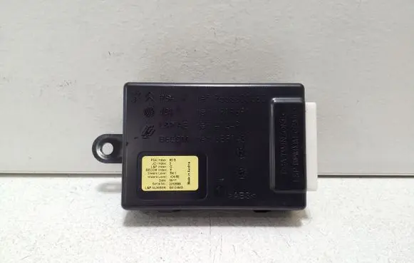 Citroen DS4 Seat control module 9666600680 1919691
