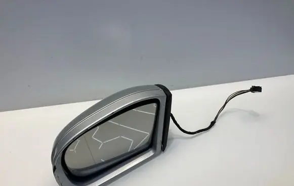 Mercedes-Benz C W203 Front door electric wing mirror
