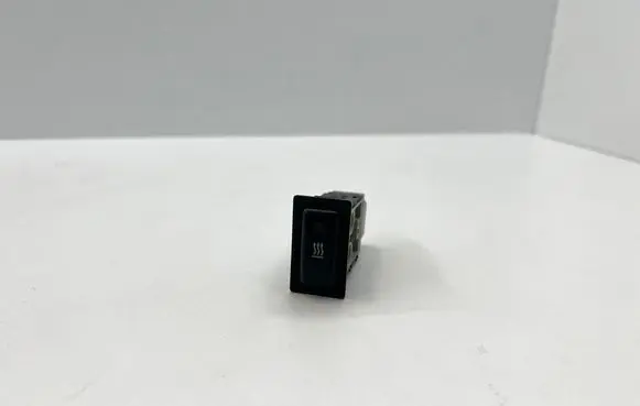 Toyota Avensis T250 Windscreen/window heater switch 153261