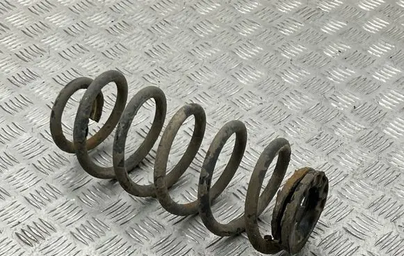 Toyota Verso Rear coil spring