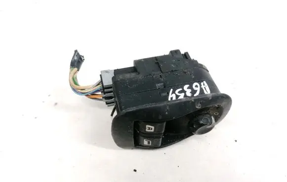 Peugeot 206 Wing mirror switch