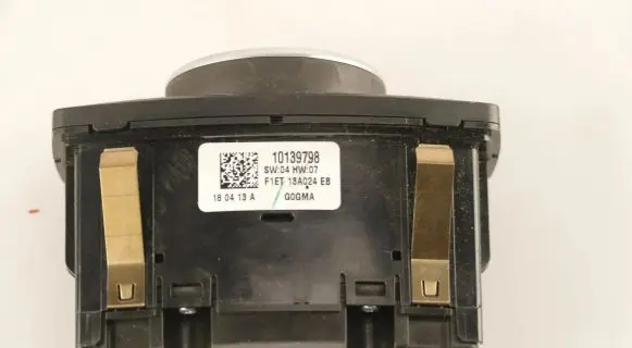Ford Focus Light switch 10139798