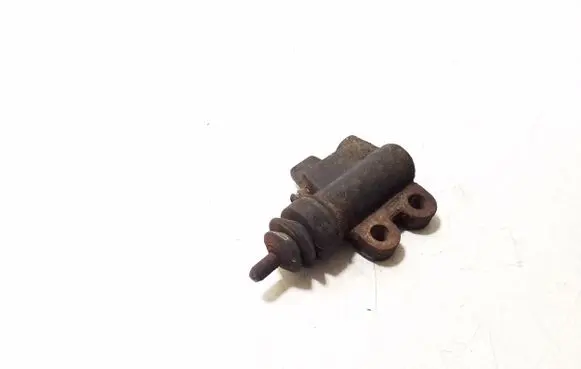 Clutch slave cylinder