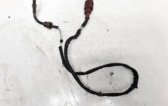 Volkswagen PASSAT B7 Exhaust gas temperature sensor 03L906088AJ