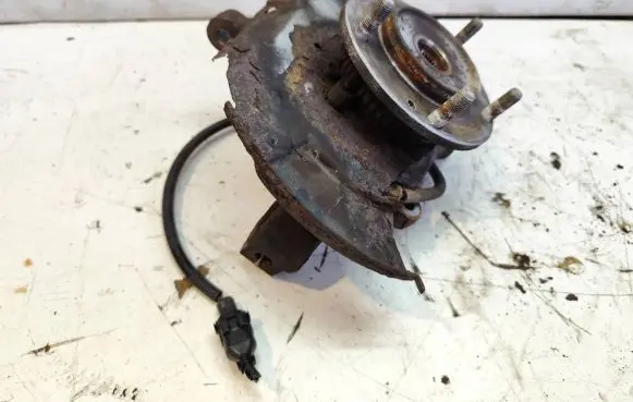 KIA Sorento Front wheel hub