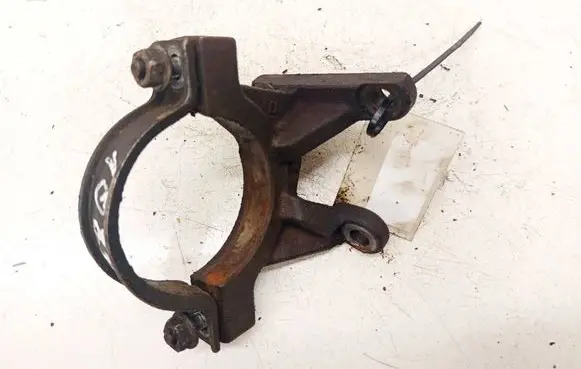 Ford Focus Engine mounting bracket 4M513K305EA