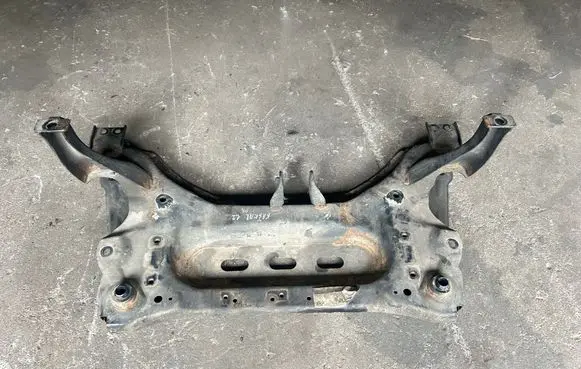 Nissan Qashqai Front subframe