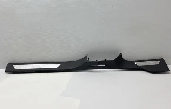 Porsche Cayenne (9Y0 9Y3) Front sill trim cover 760853846A