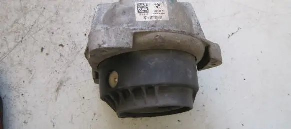 BMW 7 F01 F02 F03 F04 Engine mount bracket 6777374