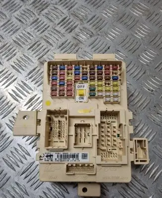 Hyundai Tucson TL Fuse module 91951D3620 HD3J0612 TE3620190228