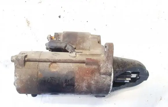 Subaru Legacy Starter motor 23300aa620 m002t89071