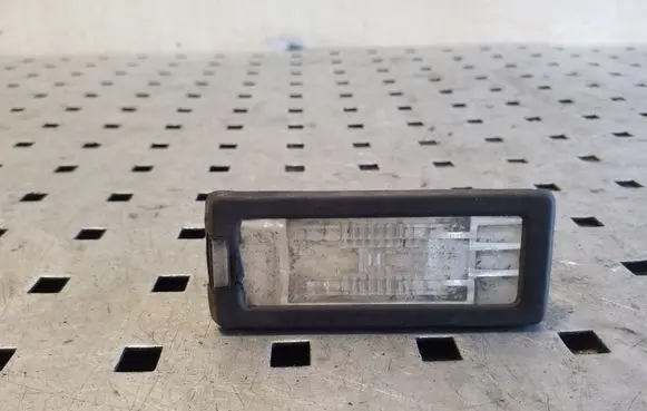 Renault Scenic III - Grand scenic III Number plate light 8200013577G