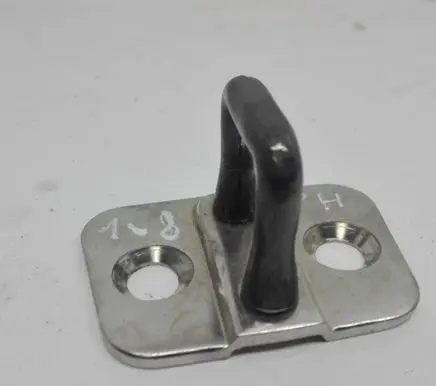 Volkswagen Phaeton Front door lock loop/hook striker 3D4837033D
