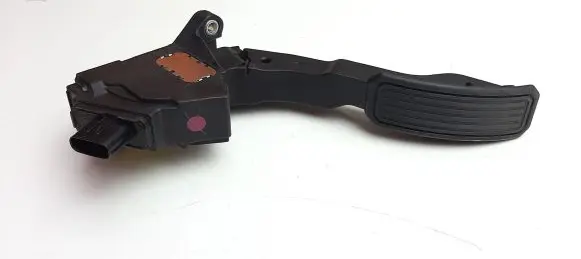 Toyota Auris 150 Accelerator throttle pedal 7811002020 M6625