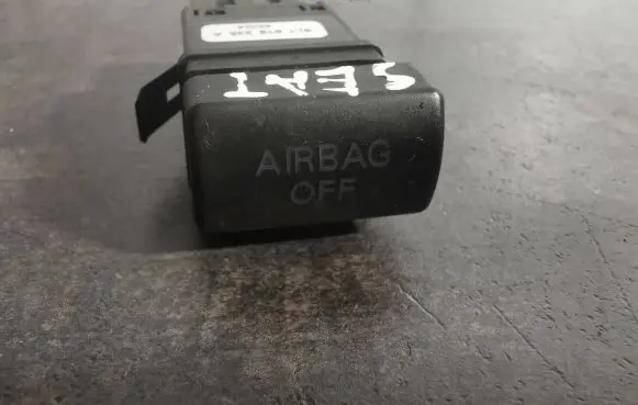 Seat Ibiza III (6L) Passenger airbag on/off switch 6L1919235A