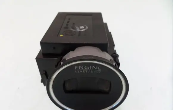 Volkswagen PASSAT B6 Ignition lock 3C0905843