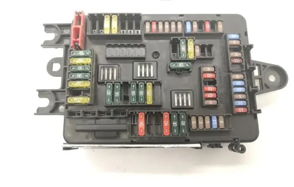 BMW X6 F16 Fuse module 9316569