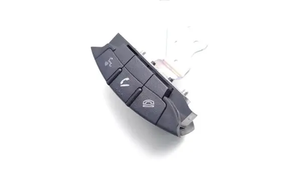 Steering wheel buttons/switches