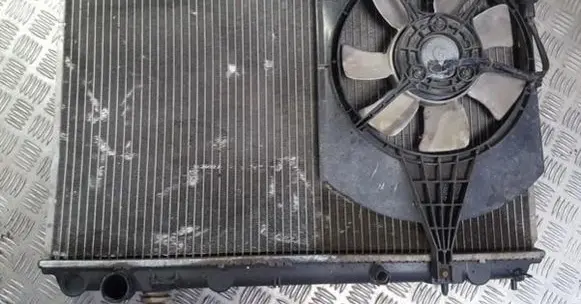 Coolant radiator
