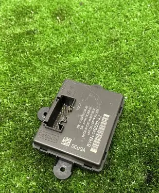 Ford Focus Door control unit/module BV6N14B532AJ AV6N14C068AH AV6N14C236AB