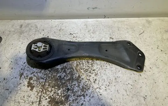 Rear upper control arm/wishbone