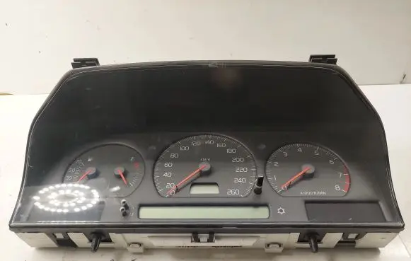 Speedometer (instrument cluster)
