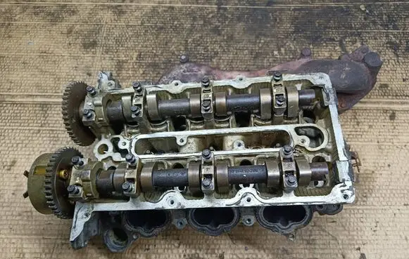 Engine head